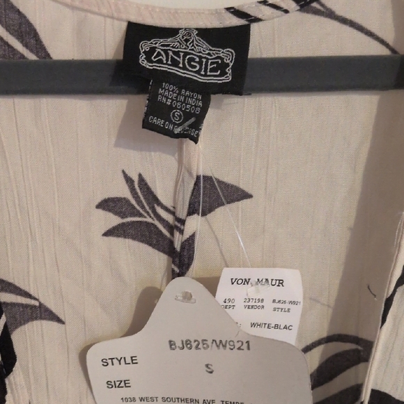 Angie Cream and Black Floral Dress - Picture 2 of 5